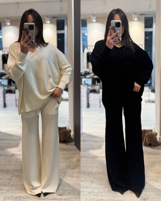 “SET MAGLIA E PANTALONE” have one