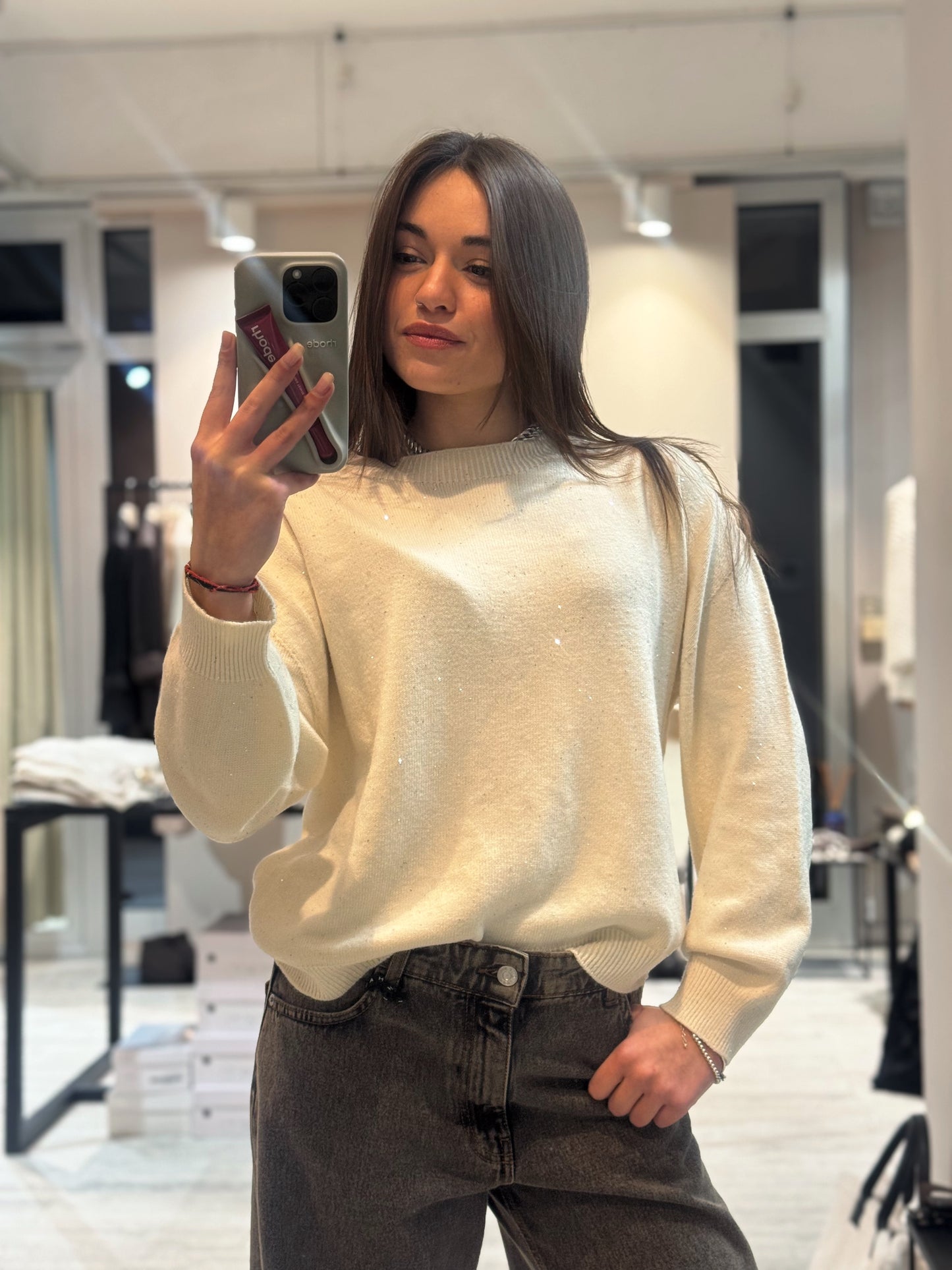 “MAGLIA GLITTER” have one