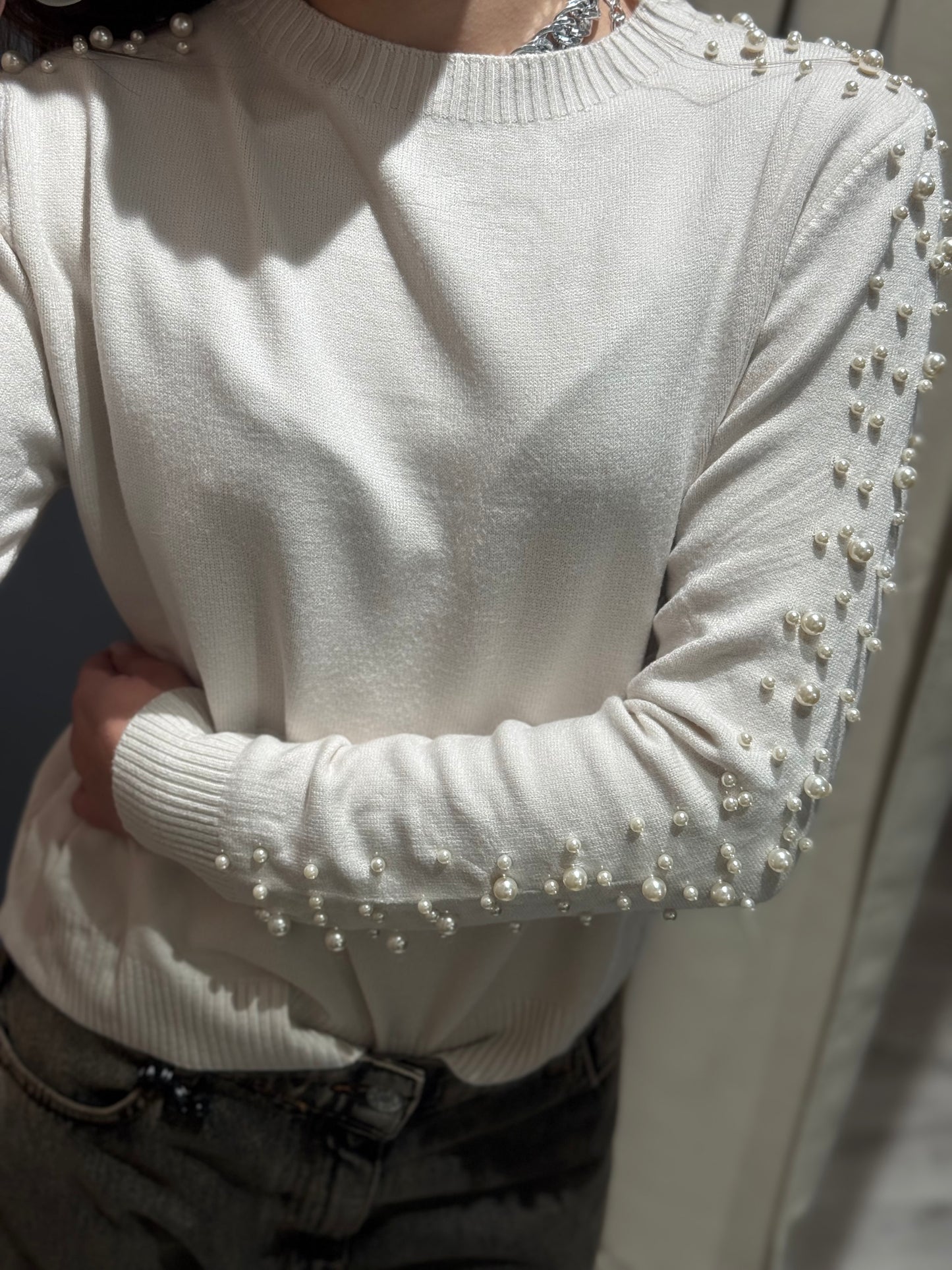 “MAGLIA PERLE” have one