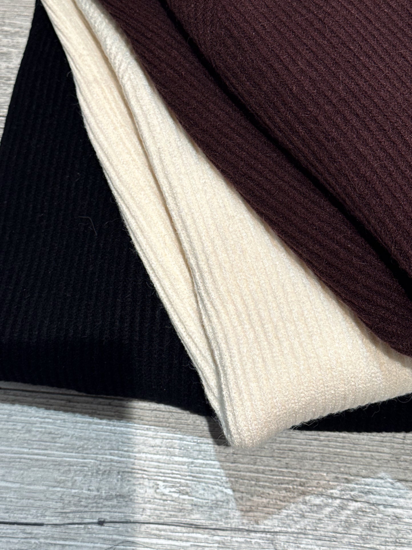 “LUPETTO OVER” Kontatto